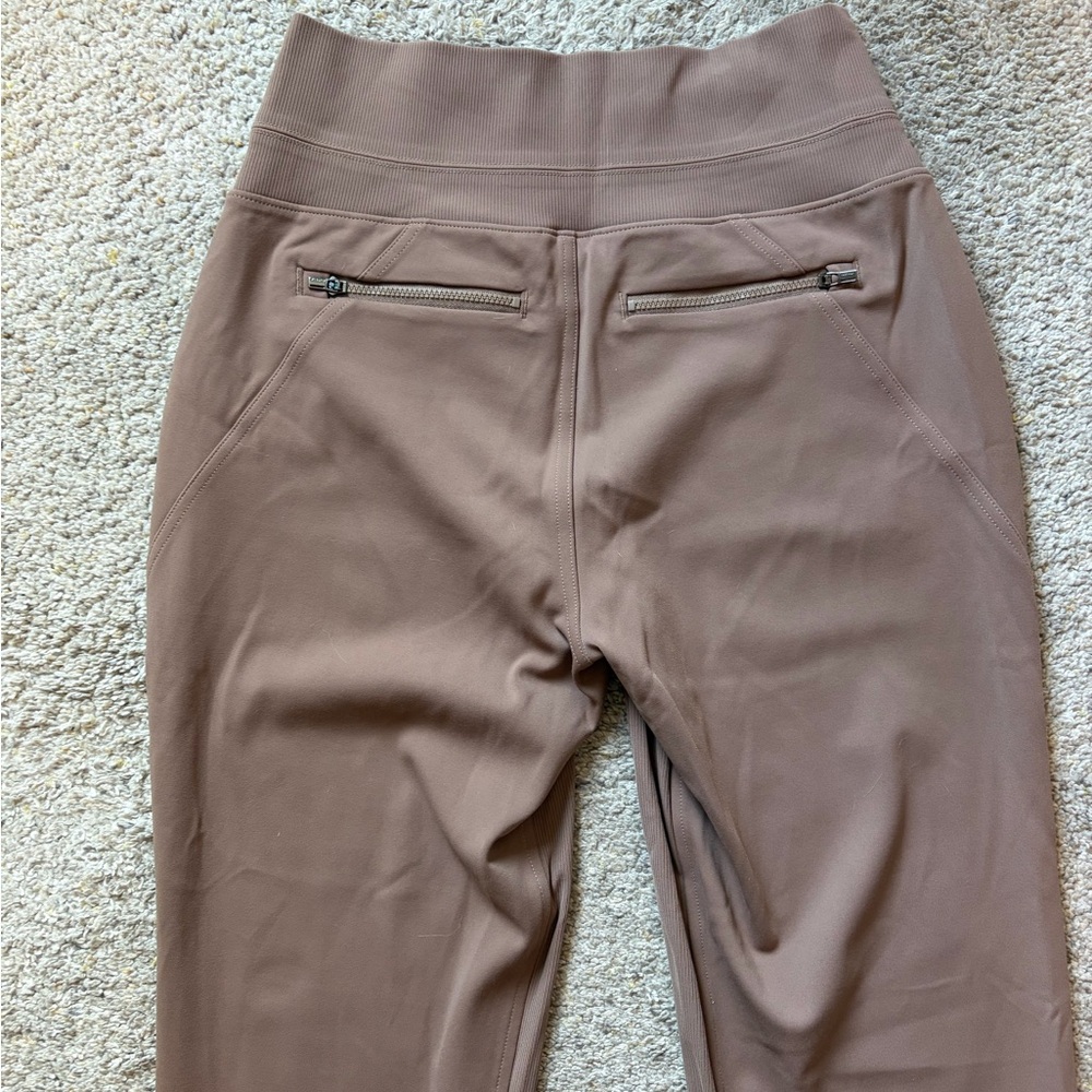 Athleta Venice high rise jogger- like new - Picture 6 of 6